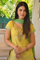 Shruti Hassan Latest Images